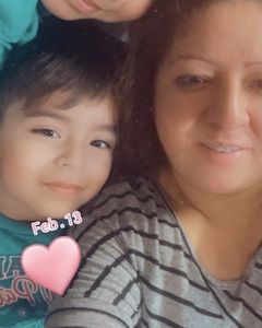 Meet your Posher, Amparo